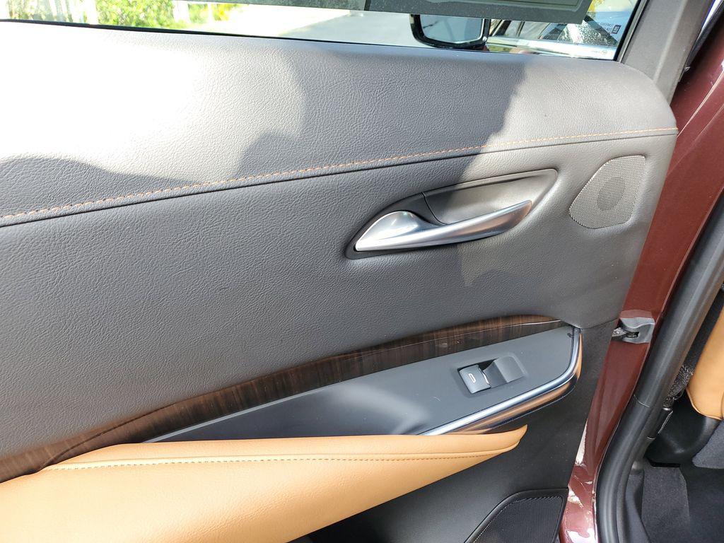 used 2023 Cadillac XT4 car, priced at $30,233