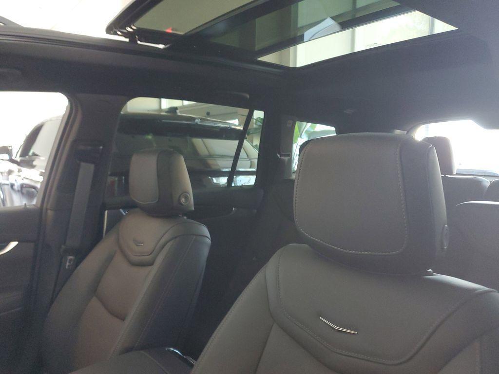 new 2025 Cadillac XT6 car, priced at $62,365