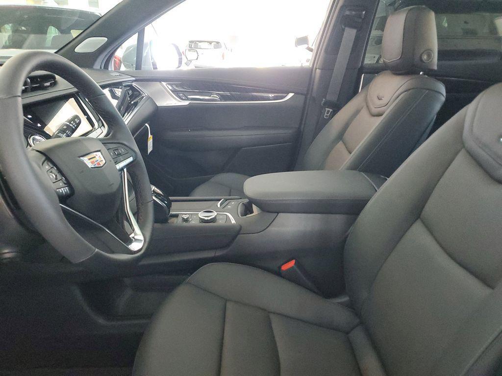 new 2025 Cadillac XT6 car, priced at $62,365
