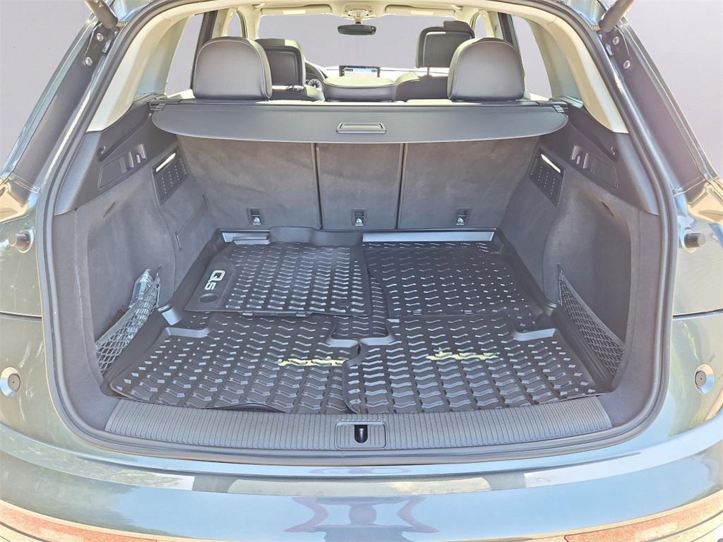 used 2025 Audi Q5 car, priced at $50,987