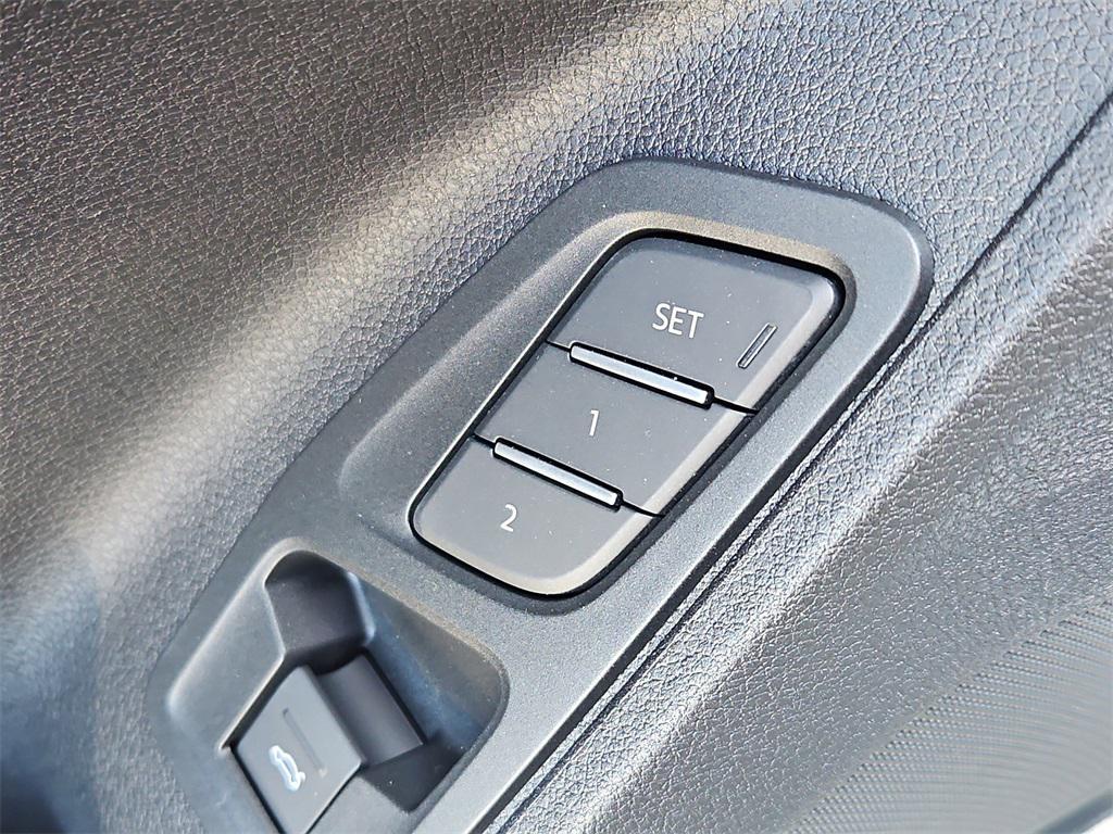 new 2025 Audi Q3 car, priced at $42,298
