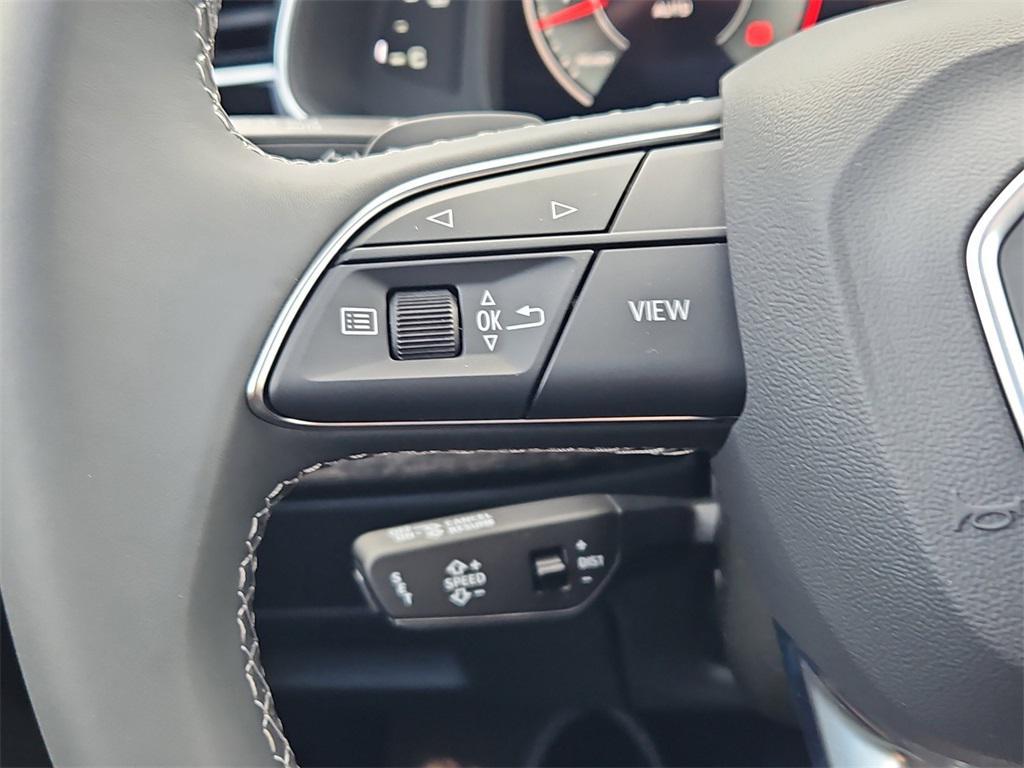 new 2025 Audi Q7 car, priced at $73,910