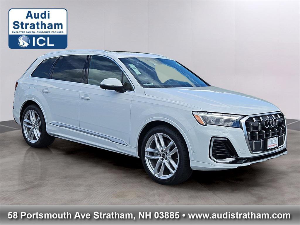 new 2025 Audi Q7 car, priced at $76,990