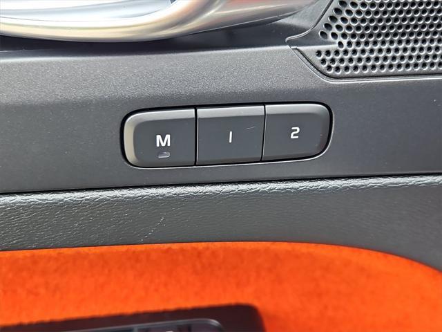 used 2021 Volvo XC40 car, priced at $29,987