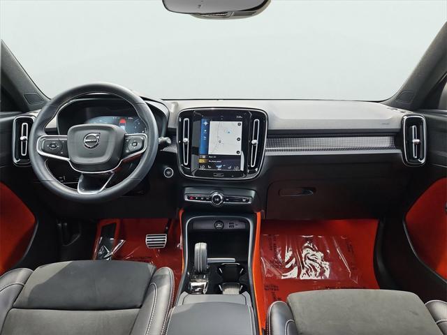 used 2021 Volvo XC40 car, priced at $29,987