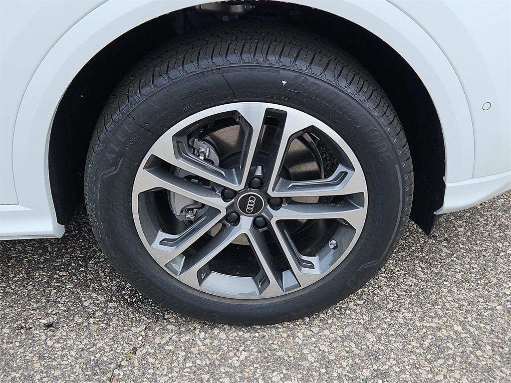 new 2025 Audi Q5 car, priced at $57,775
