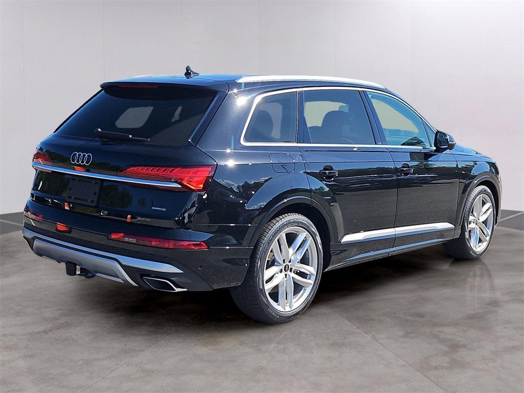 new 2025 Audi Q7 car, priced at $73,910
