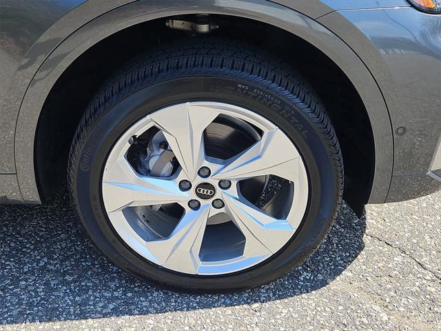used 2022 Audi Q5 car, priced at $31,987