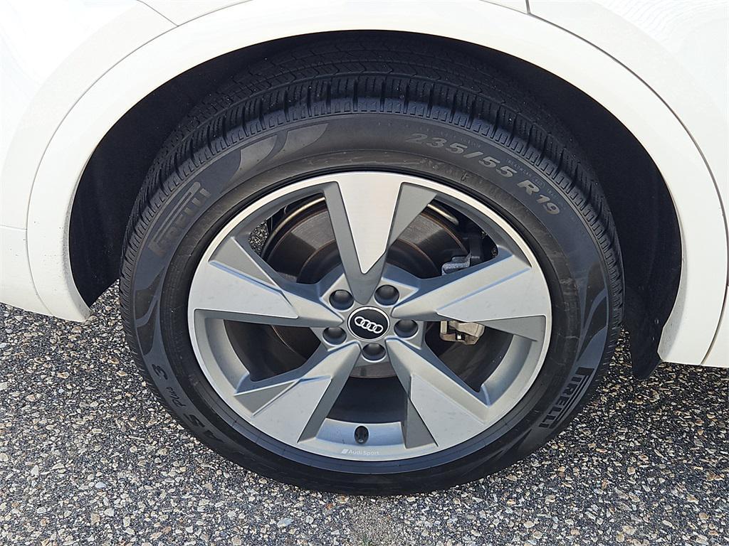 used 2020 Audi Q5 car, priced at $22,987