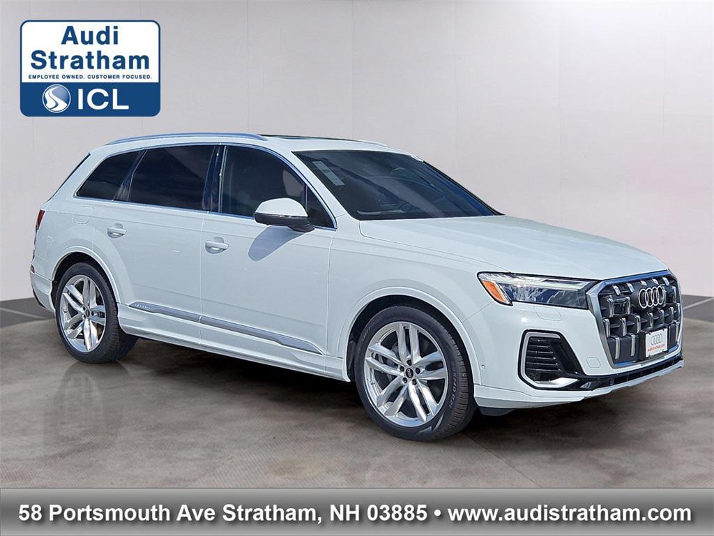 new 2025 Audi Q7 car, priced at $76,990