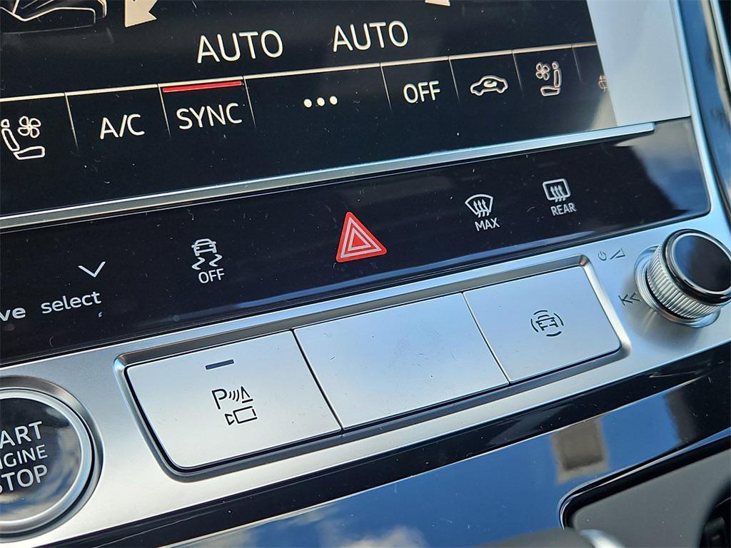 new 2026 Audi Q7 car, priced at $78,445