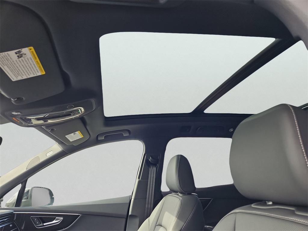 new 2026 Audi Q7 car, priced at $78,445