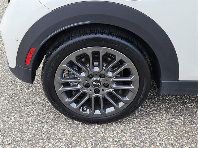 used 2025 MINI Hardtop car, priced at $33,987