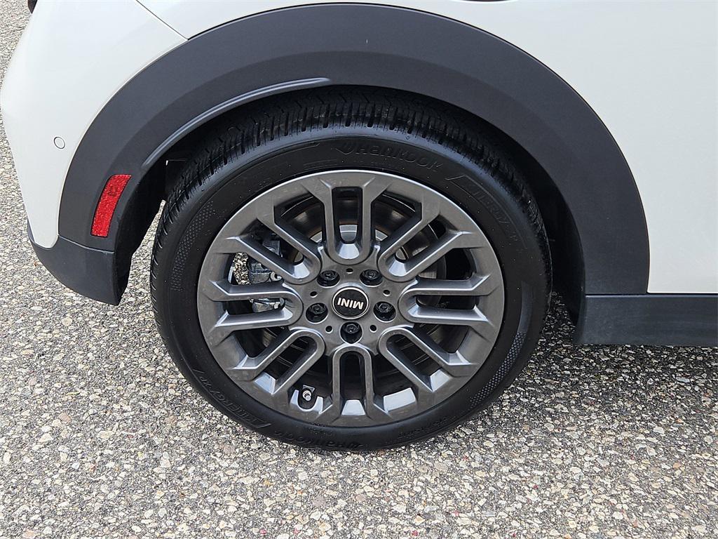 used 2025 MINI Hardtop car, priced at $29,987