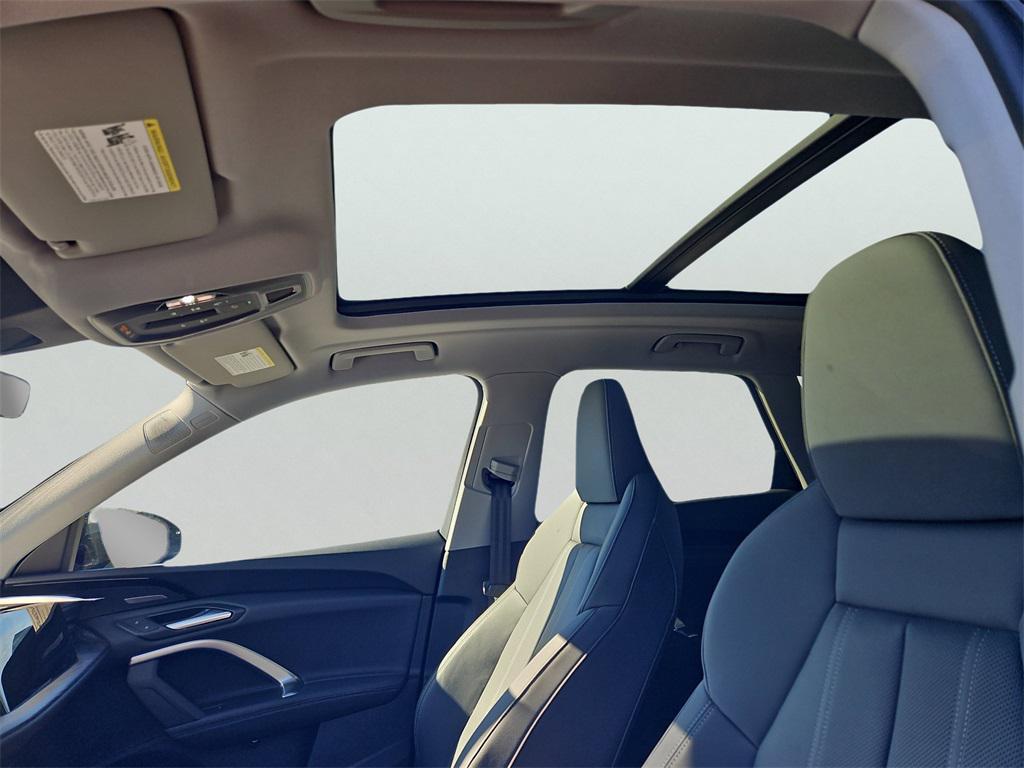new 2025 Audi Q5 car, priced at $59,596