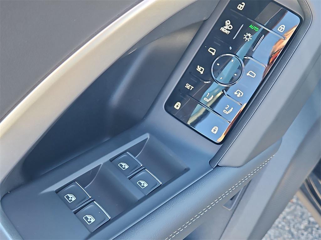 new 2025 Audi Q5 car, priced at $59,596