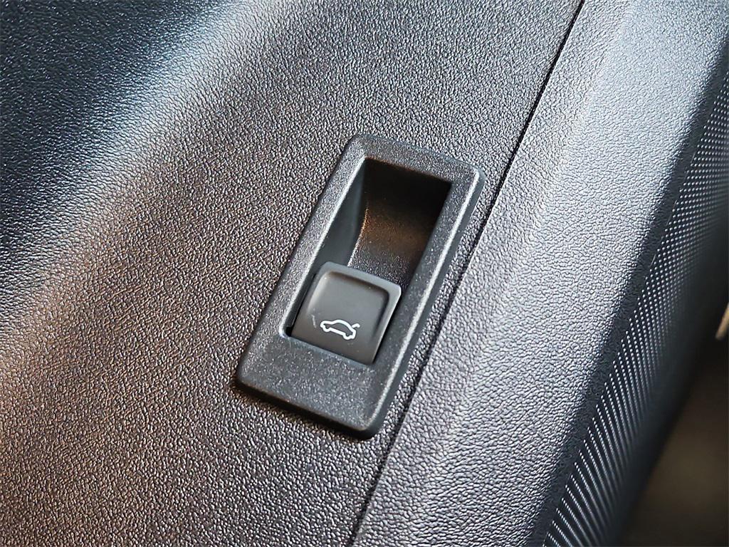 new 2025 Audi Q5 car, priced at $58,973