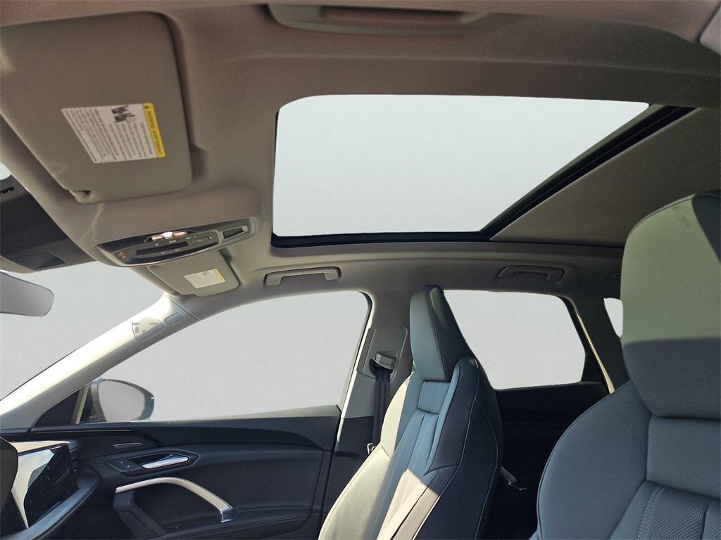 new 2025 Audi Q5 car, priced at $59,596