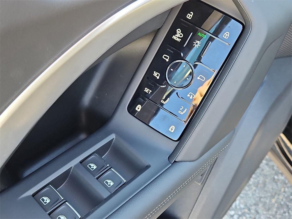 new 2025 Audi Q5 car, priced at $59,596