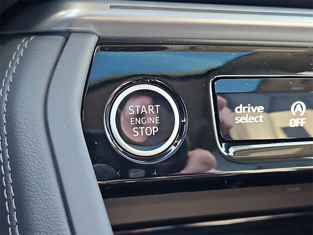new 2025 Audi Q5 car, priced at $59,596