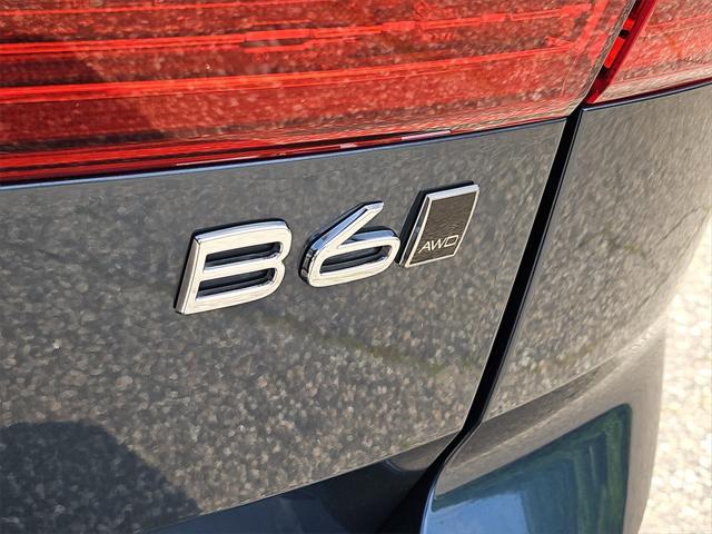 used 2023 Volvo XC60 car, priced at $47,987