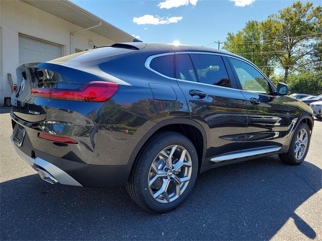 new 2025 BMW X4 car, priced at $59,565