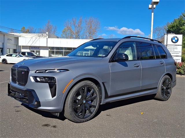 new 2025 BMW X7 car