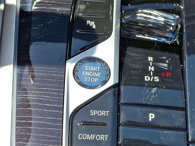 new 2026 BMW X7 car, priced at $99,480