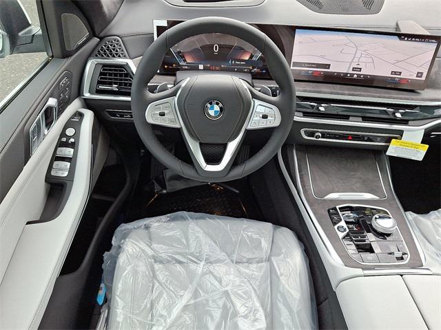 new 2026 BMW X7 car, priced at $98,280