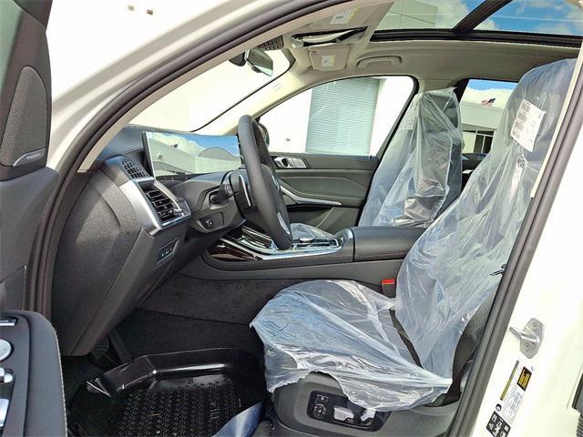 new 2026 BMW X7 car, priced at $90,230