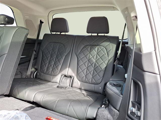 new 2026 BMW X7 car, priced at $90,230