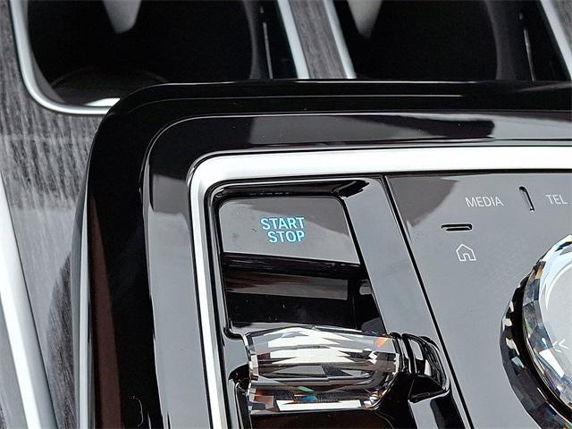 new 2025 BMW i7 car, priced at $116,125