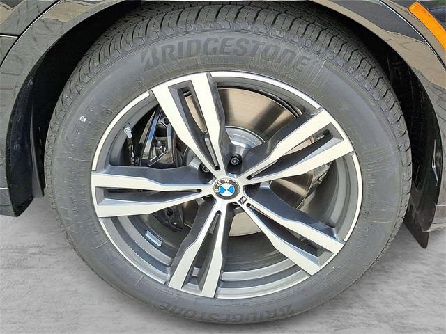 new 2026 BMW X7 car, priced at $122,280