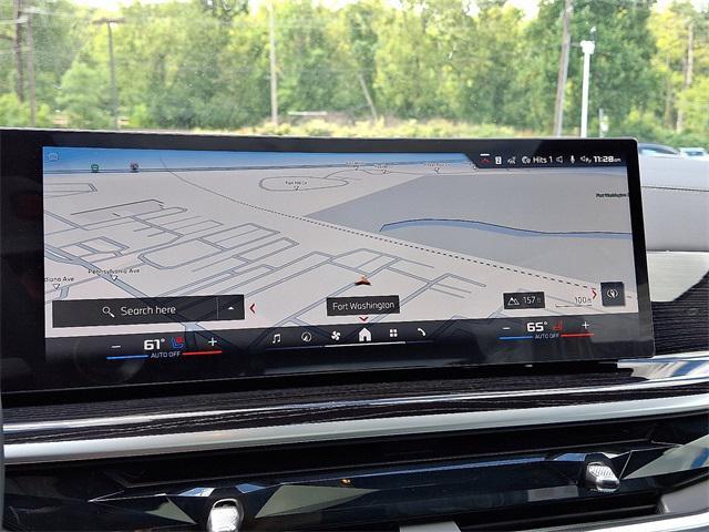 new 2026 BMW X7 car, priced at $122,280