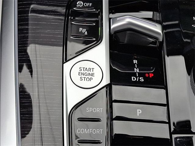 new 2026 BMW X7 car, priced at $96,080