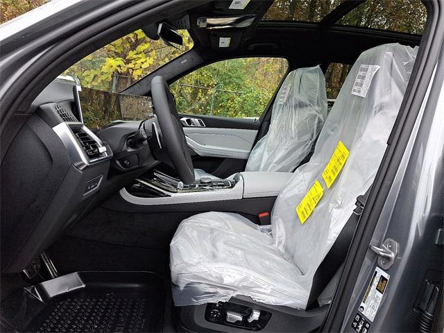 new 2026 BMW X7 car, priced at $96,080