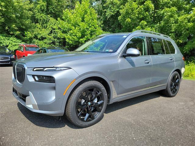 new 2025 BMW X7 car, priced at $89,705