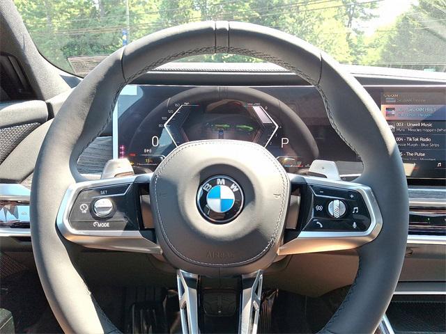 new 2025 BMW 760 car, priced at $134,225