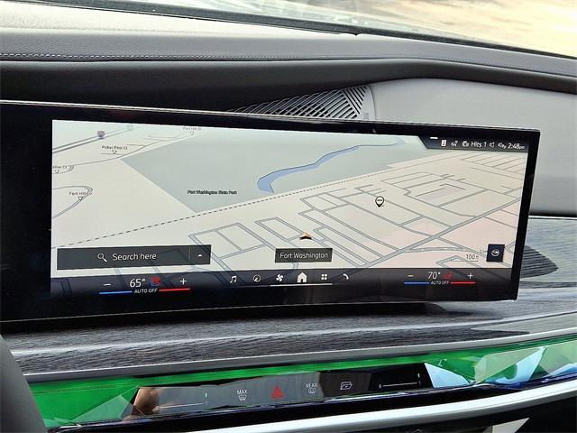 new 2025 BMW 760 car, priced at $128,325