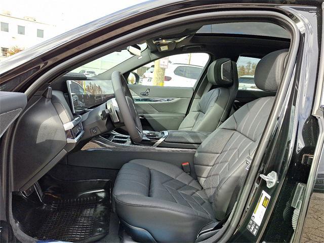 new 2025 BMW 760 car, priced at $128,325