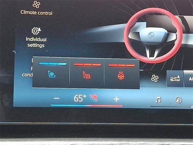 new 2025 BMW 760 car, priced at $128,325