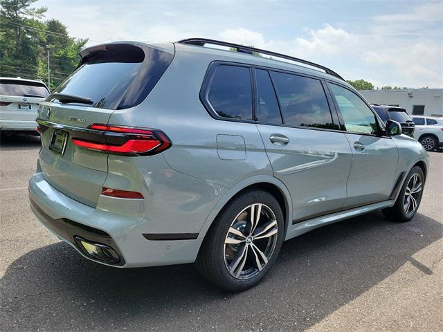 new 2025 BMW X7 car, priced at $97,305