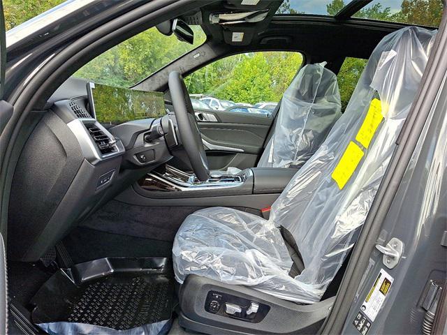 new 2026 BMW X7 car, priced at $97,890