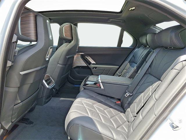 new 2025 BMW 760 car, priced at $132,700