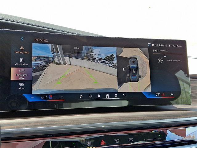 new 2025 BMW 760 car, priced at $132,700