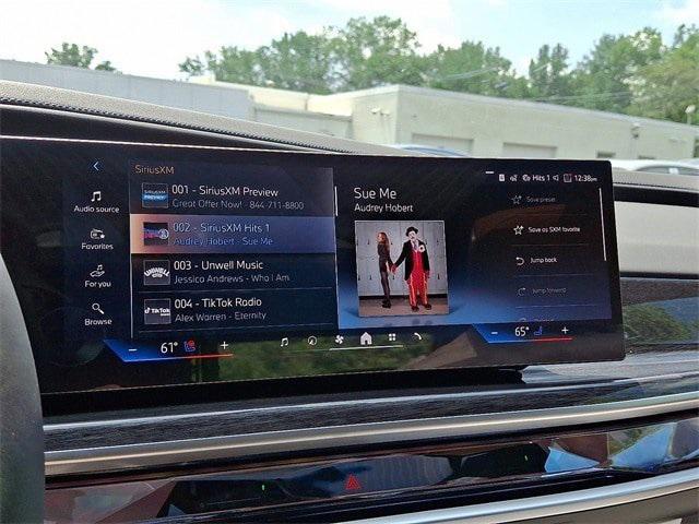 new 2025 BMW 760 car, priced at $128,325