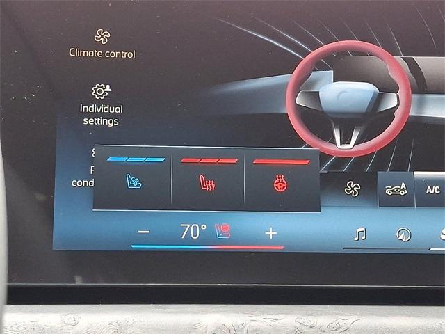 new 2026 BMW X7 car, priced at $93,780