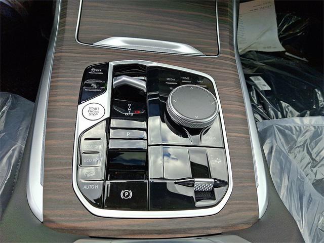 new 2026 BMW X7 car, priced at $91,465