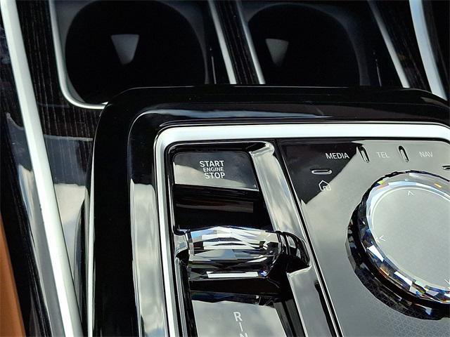 new 2025 BMW 740 car, priced at $106,225