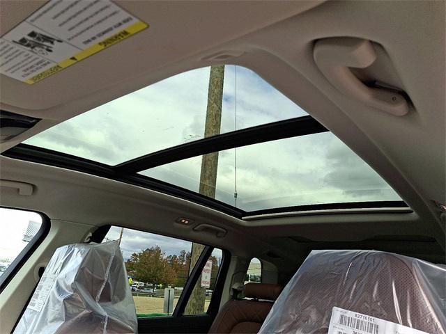 new 2026 BMW X7 car, priced at $92,480